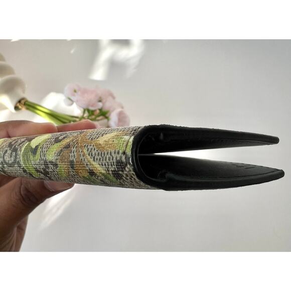 Gucci GG Monogram Bifold Wallet With White Leather - Picture 6 of 8